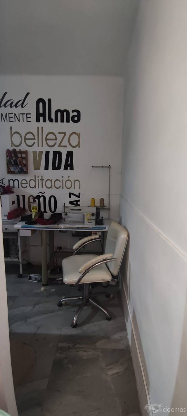 Vendo Local Comercial con Licencia Múltiple en Zona Comercial de San Miguel