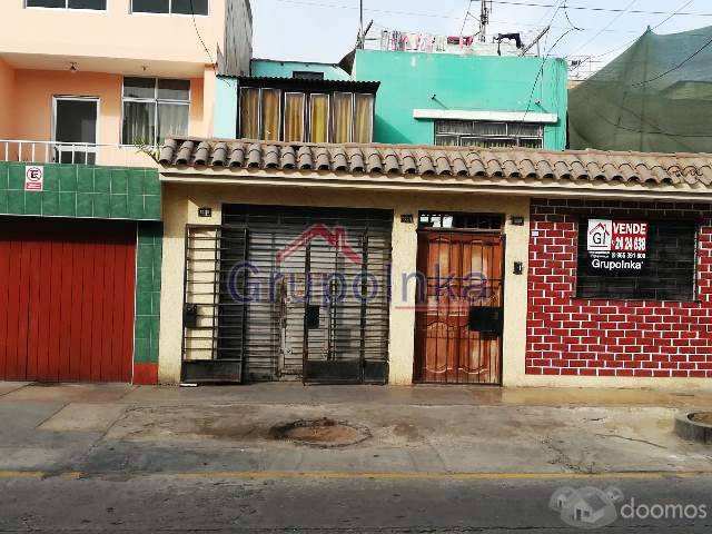 CASA SE VENDE A PRECIO DE TERRENO EN EXCELENTE UBICACIÓN COMERCIAL-