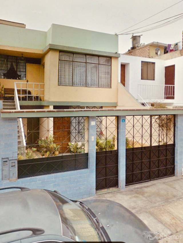 Remato Casa ocupada en urb La Trinidad - Cercado