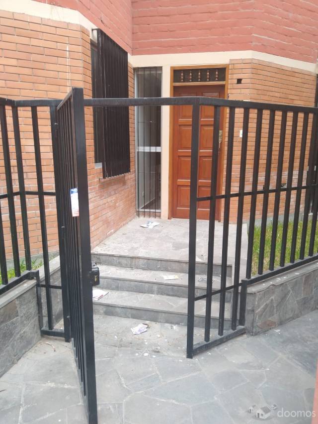 VENDO DEPARTAMENTO PRIMER PISO 77m2 TORRES DE LIMATAMBO