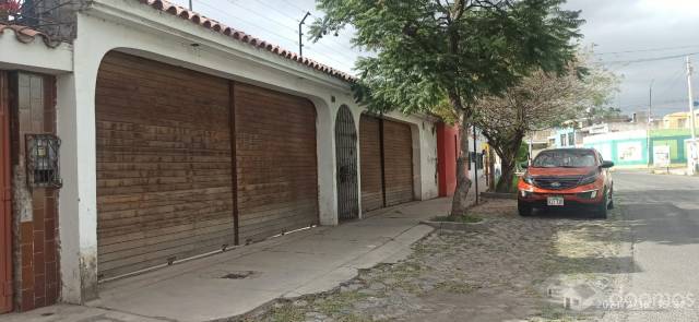 ATENCION INMOBILIARIAS!!  REMATO terreno 413m²---15m.de fachada